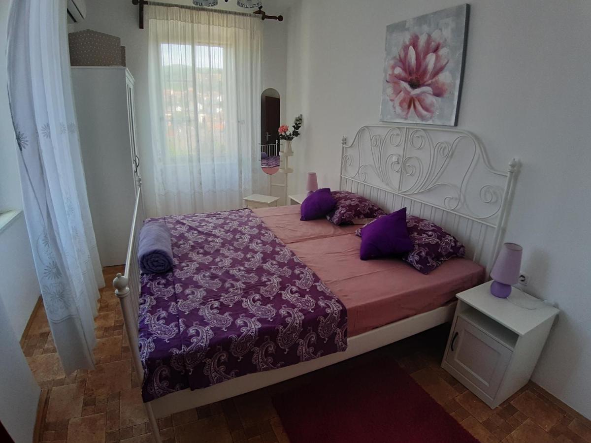 Apartment Palazzo Sare Врбник Экстерьер фото