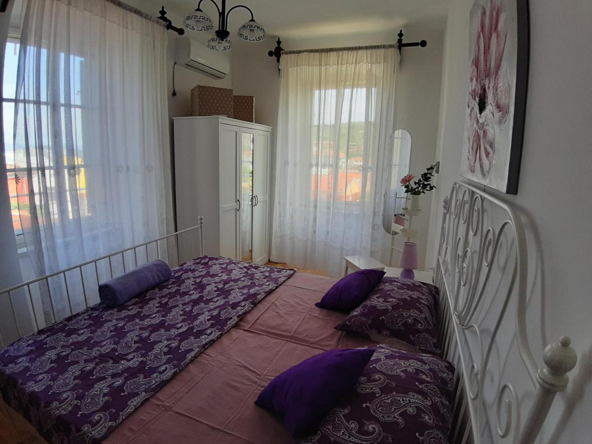 Apartment Palazzo Sare Врбник Экстерьер фото