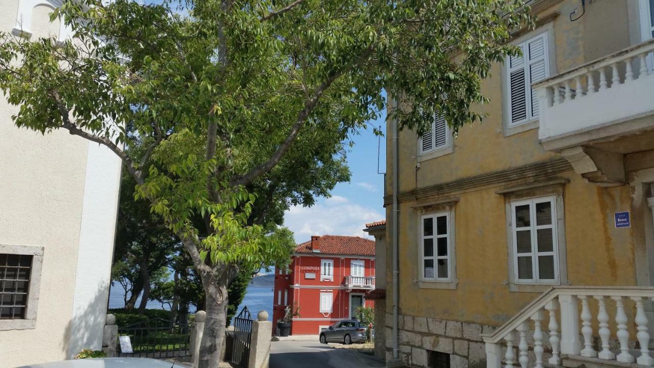 Apartment Palazzo Sare Врбник Экстерьер фото