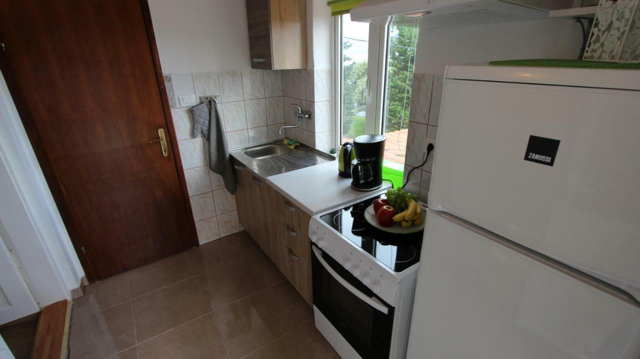 Apartment Palazzo Sare Врбник Экстерьер фото